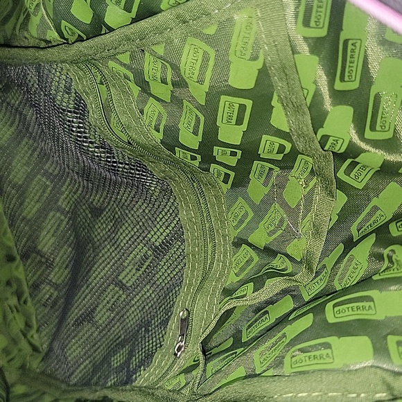 Doterra Canvas Green & Gray Backpack - Picture 11 of 13